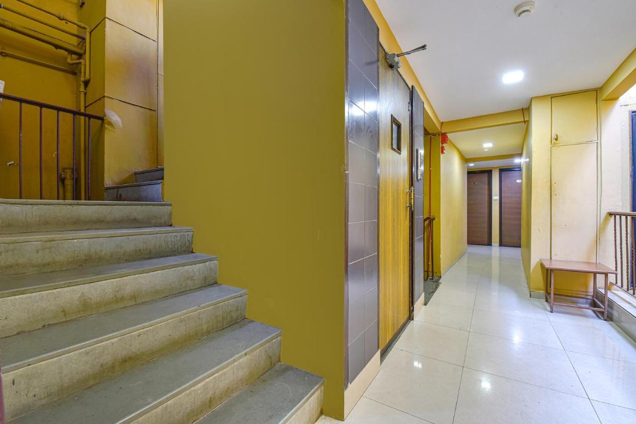 Fabhotel Rb Residency Szúrat Kültér fotó